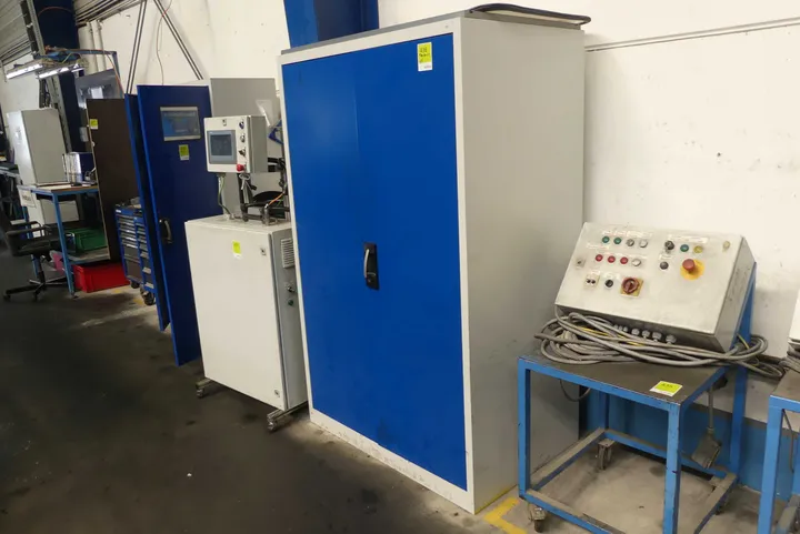 C+P - Metallschrank, ohne Inhalt Maße in cm ca. 120 x 80 x 195